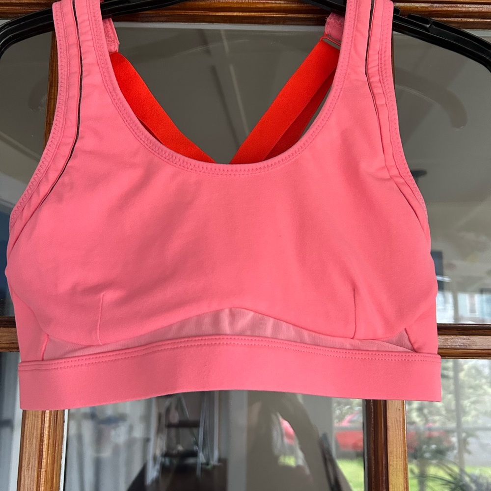 Fabletics Coral and Red Sports Bra (NWOT)